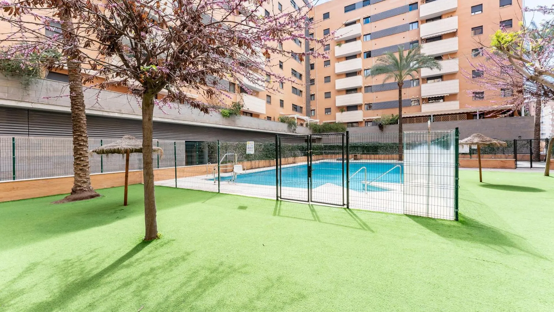 Maria Zambrano City Center & Parking Malaga 0*,  Hiszpania